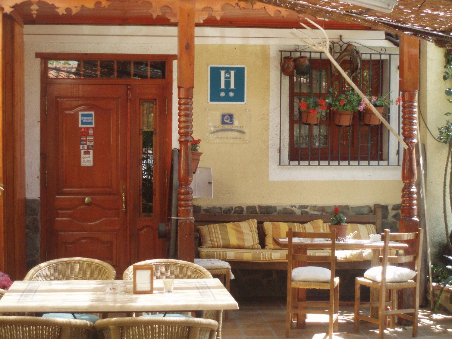 Hostal Restaurante La Muralla Canete  Dış mekan fotoğraf