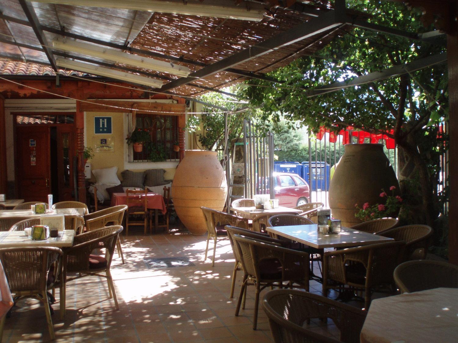 Hostal Restaurante La Muralla Canete  Dış mekan fotoğraf