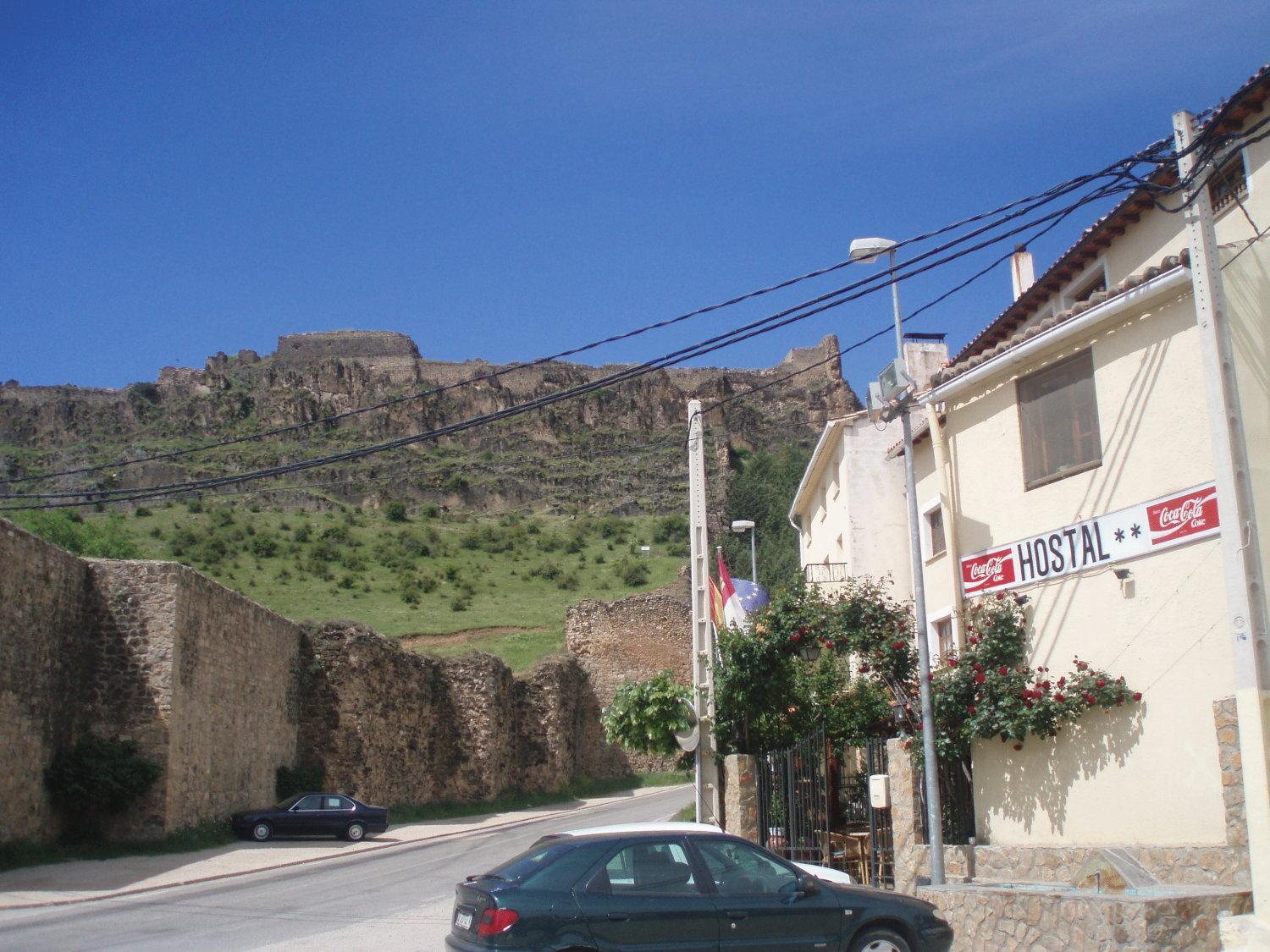 Hostal Restaurante La Muralla Canete  Dış mekan fotoğraf